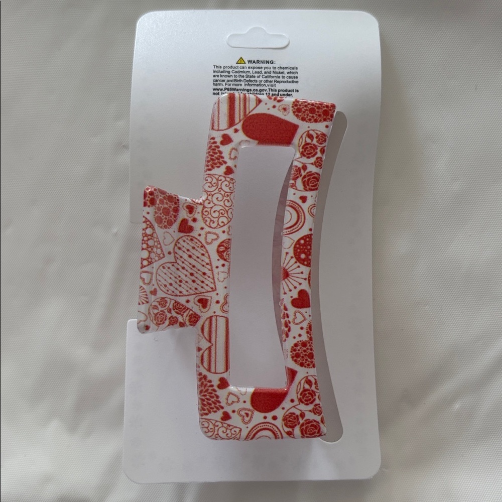 Heart Patterned Hair Clip - Picture 3 of 5